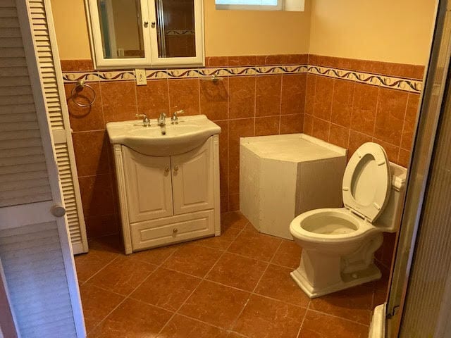 Photo - 67 E Hawthorne Ave