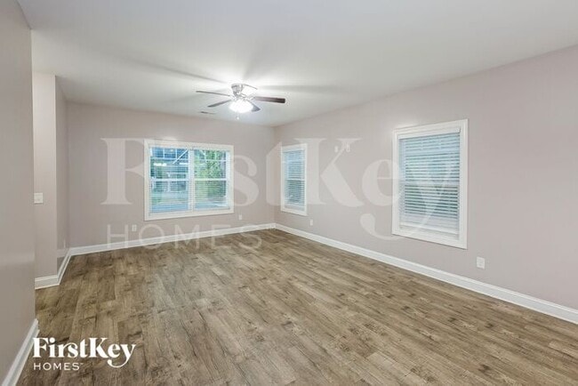 Photo - 1401 Living Wy Casa