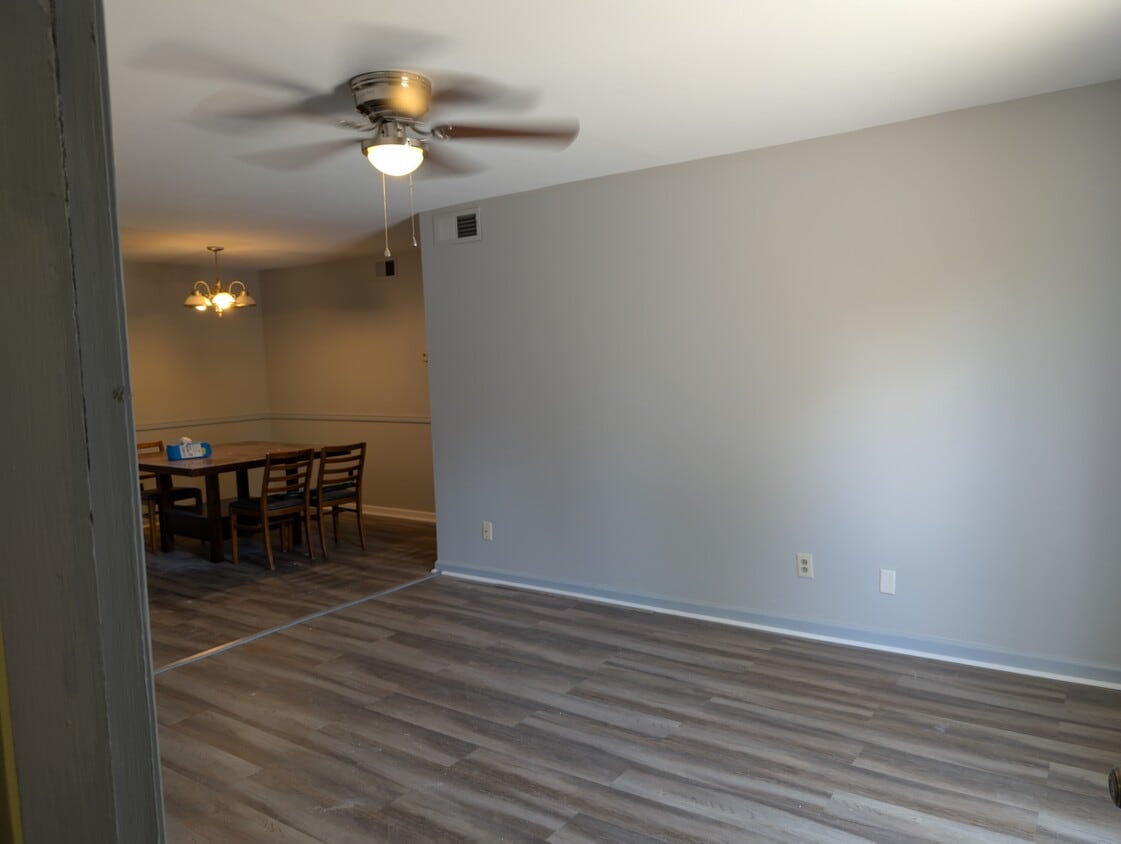 Photo - 1092 Armstrong Mill Rd (Lexington, KY)