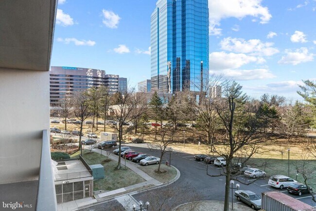 Photo - 3701 S George Mason Dr Unit 1108N