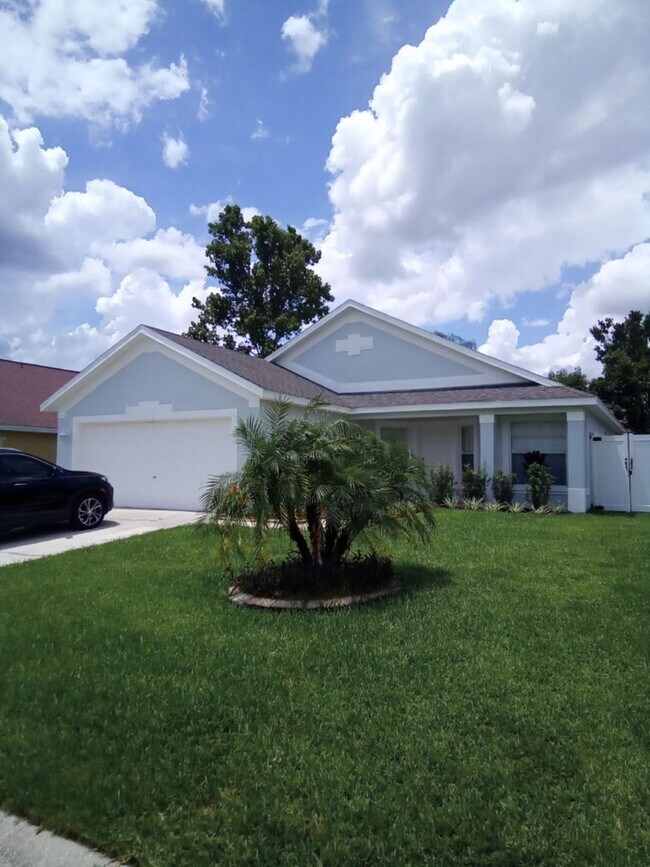 Charming 3 Bedroom Home for Rent in Davenp... - Charming 3 Bedroom Home for Rent in Davenp...