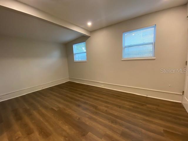 Photo - 4665 Yarmouth Ave S