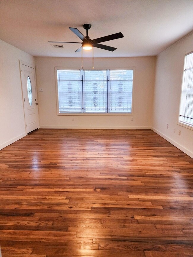 Photo - 5309 Ricky St