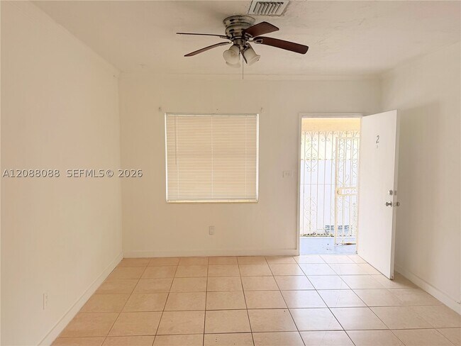 2410 NW 34th St Unit 2