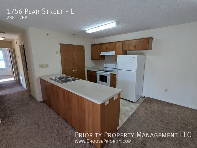 Photo - 1756 Pear St Unidad L