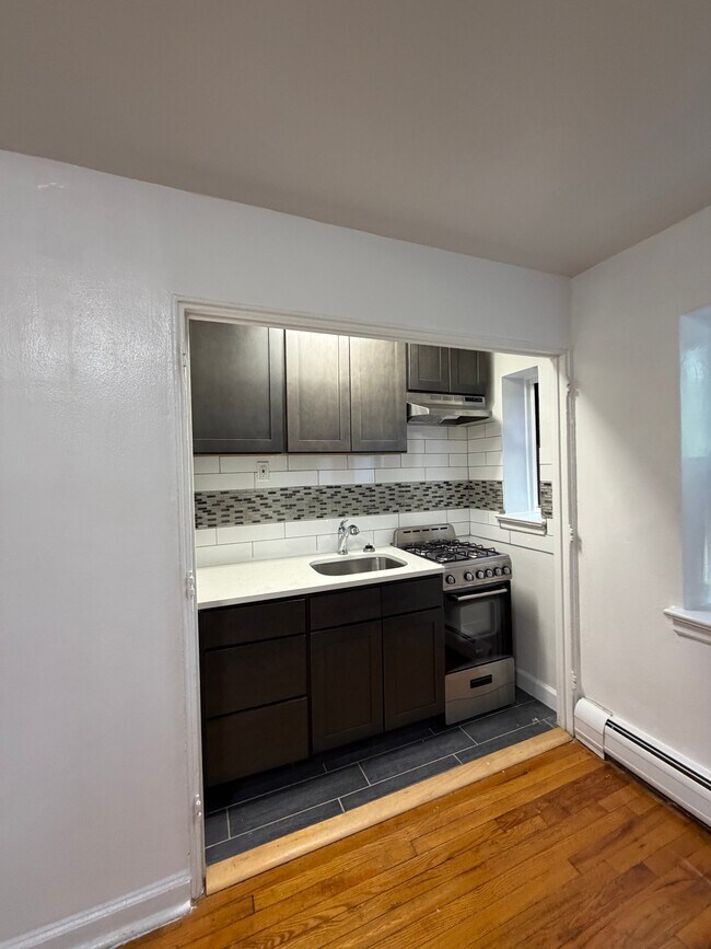 463 Highland Ave Unit 2D