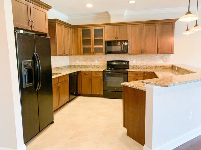 Photo - Oak Ridge Home - 3 Bed 2 Bath Home