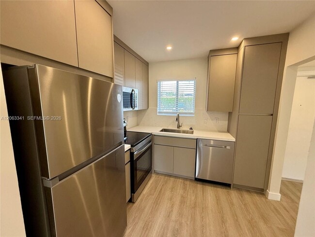 Photo - 400 Waterway Dr S Unit 108