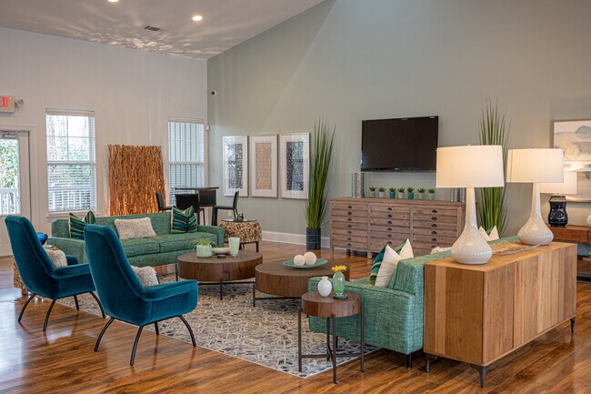 Relájate en la casa club en Hawthorne at Murrayville - Hawthorne at Murrayville