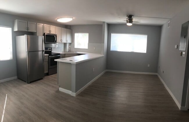 Photo - Driftwood Villas Apartments