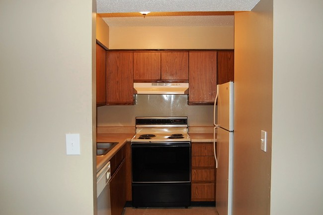 Kitchen - Barton Crossing Apartments