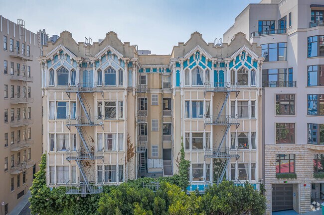 Photo - FOUND Study Nob Hill - Student/Intern