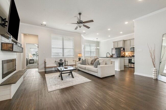 Photo - 5903 Eldora Dr