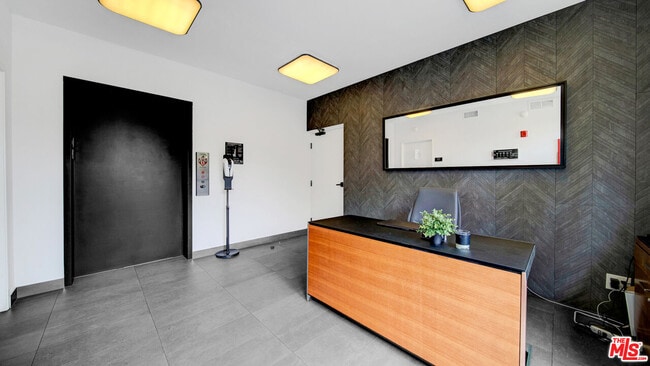 Photo - 725 N Alfred St Unit 108