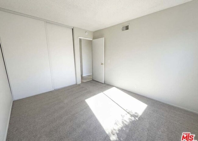 Photo - 6406 Regatta Ct