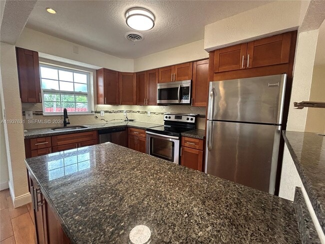 Photo - 3219 Wilson St