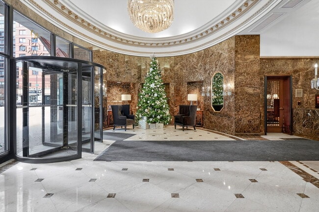 Photo - 10 E Ontario St Unit 4907