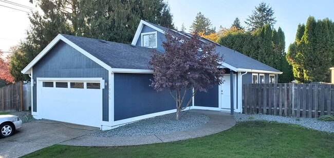 Building Photo - 17995 SW 106th Ave Unit 17995 #1