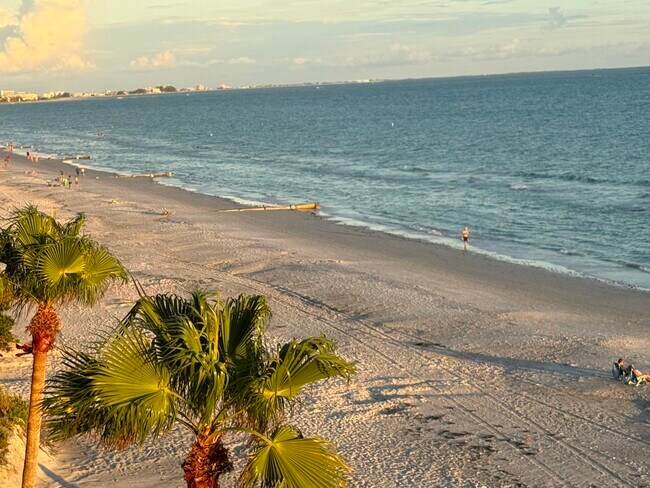 Photo - 15462 Gulf Blvd Unidad 406