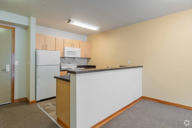 1BR, 1BA - 697SF - Kitchen