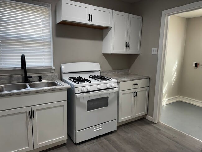 Photo - 2143 S Wichita St