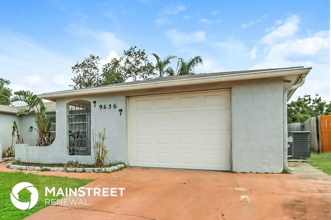 Photo - 9636 Mark Twain Ln House