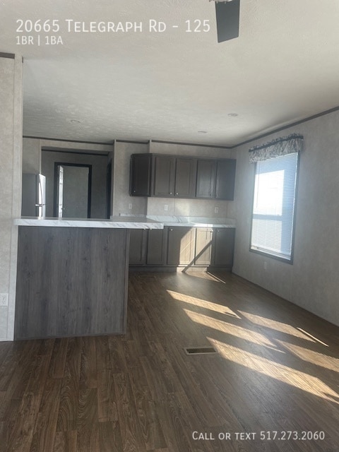 Building Photo - 20665 Telegraph Rd Rental