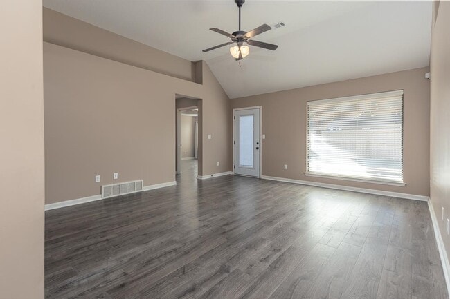 Photo - 12387 Bevan Dr