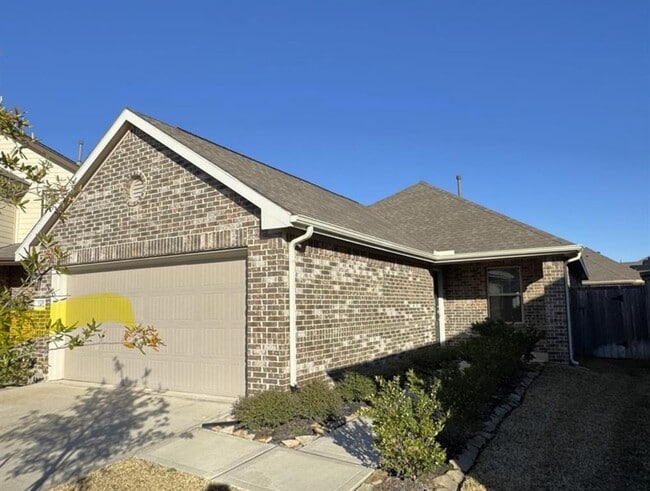 Building Photo - 24022 Falling Daylight Dr Rental