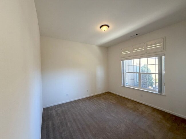 Photo - Spanish Springs 5bed/3ba Rental Available ...