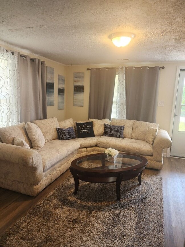 Photo - Peaceful residence in Eastern Fayetteville