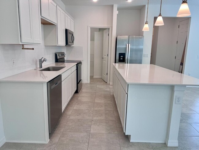 Photo - 6125 Planta LN