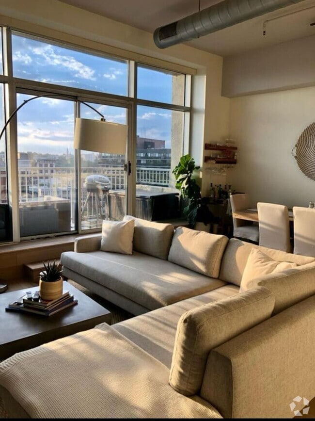 Building Photo - 689 Marin Blvd Unit 1108 Rental