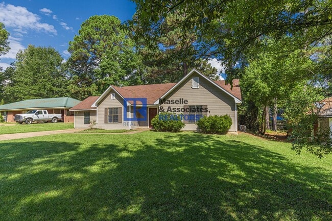 Photo - 5 Bedroom/2 Bath Home in Bellegrove Subdiv...
