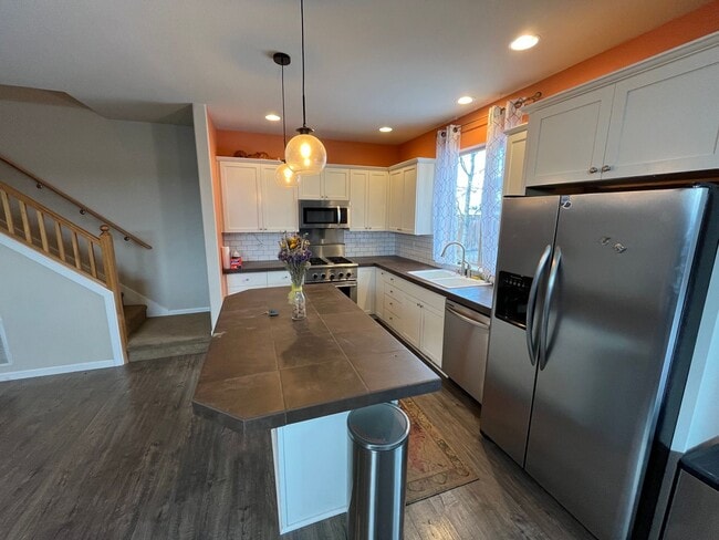 Photo - Quiet 3 Bed/2.5 Bath Home With Fenced Back...