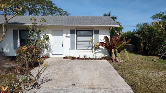 Building Photo - 589 106th Ave N