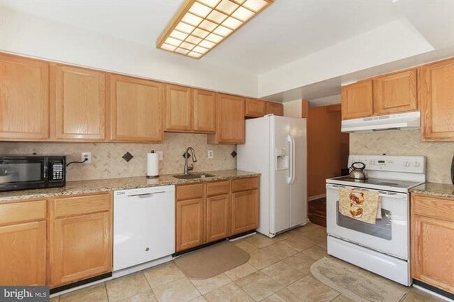 Photo - 4916 Van Masdag Ct