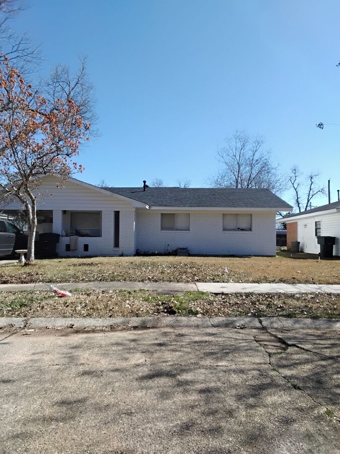 BEAUTIFUL SOUTH BOSSIER HOME-REMODELED - BEAUTIFUL SOUTH BOSSIER HOME-REMODELED