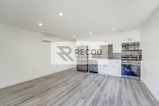 Photo - 3663 Budd St Unidad 3667