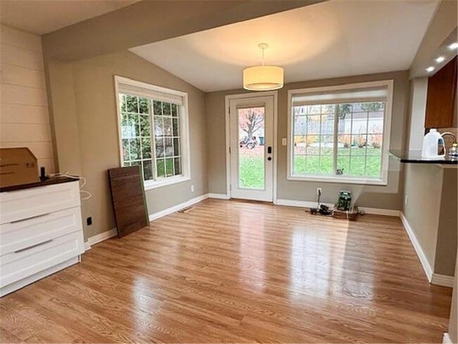 Photo - 2836 Dakota Ave S