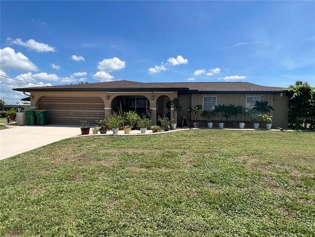 Photo - 110 Sinclair St SE