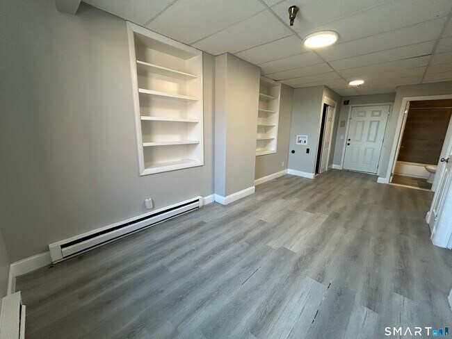 Photo - 472 Main St Unit 3A