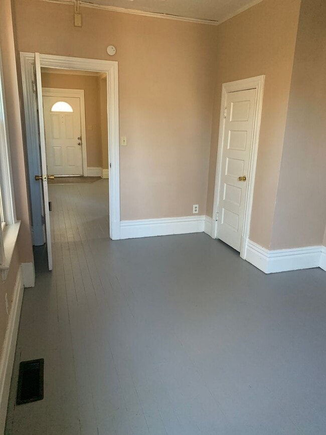 Photo - Large 3 Bedroom, 1.5 bath House