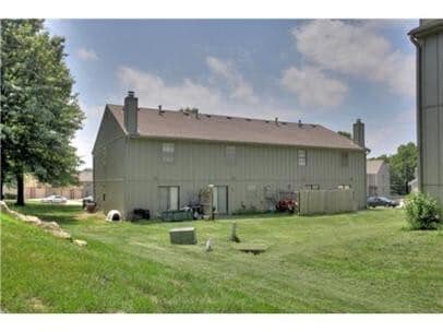 Photo - Beautiful Updated Townhome in Lee's Summit-Available NOW!!