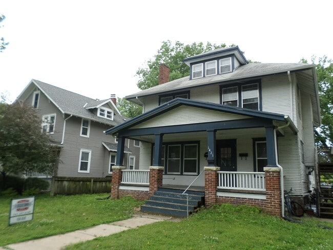 Building Photo - 1421 Humboldt St Unit Humboldt 1421 #1 Rental