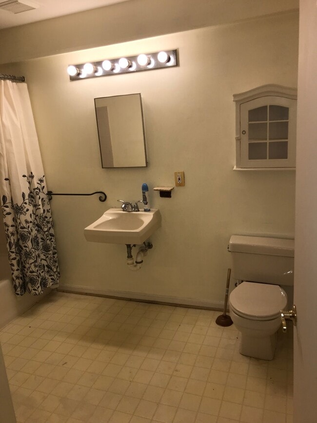 Photo - 10714 Kings Riding Way Unit T4