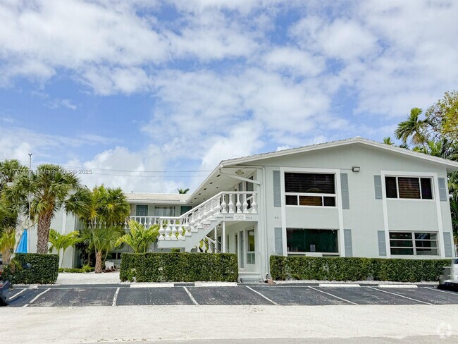 Building Photo - 915 Intracoastal Dr Rental