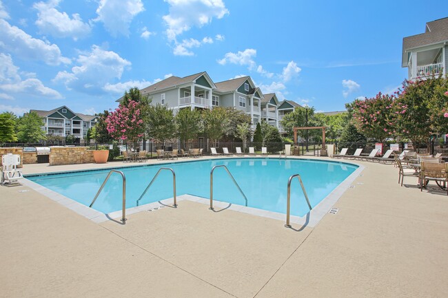 Photo - Grove at Shadow Green Apartments