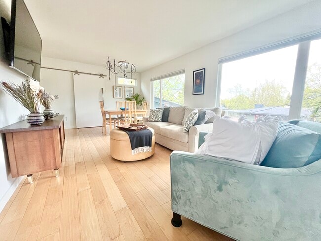 Photo - 1520 N St Unidad Lagoon Loft