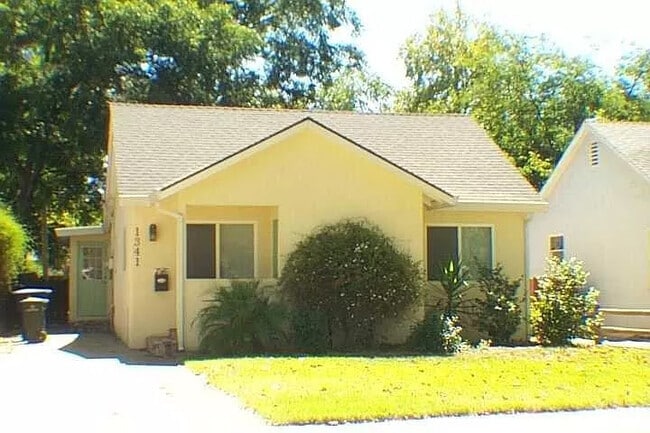 Building Photo - 1341 56th St Rental